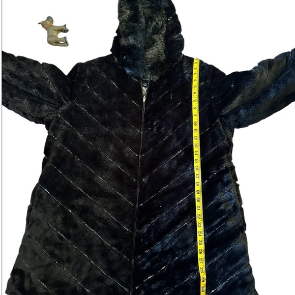 Dennis Basso Black Puffer Jacket with Hood - Picture 3 of 15